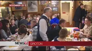 Subvets prepare for their big Thanksgiving feast