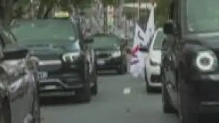 Taxi drivers clog Brussels roads in Uber protest