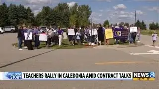 Teachers rally in Caledonia amid contract talks