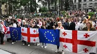 Thousands protest in Georgia after MPs pass «foreign agent» law.