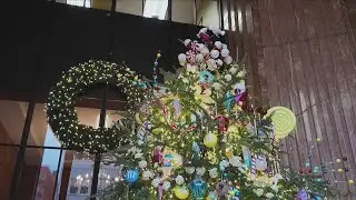 Times Square Building features large 