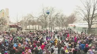 Toledo Zoo celebrates New Year