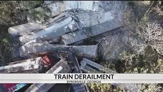 Train derailment leads to GA town