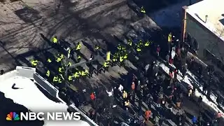 Trump administration defends shooting of Minneapolis man by federal agents