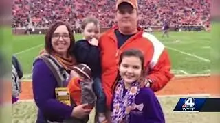 Upstate gold star family gets shopping spree for Clemson gear
