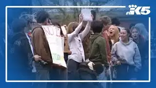 WA students walk out protesting US immigration policies