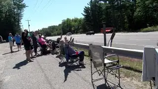 Waving goodbye to tourists in Hazelhurst