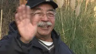 "Waving Man" Relieves Stressful Commutes