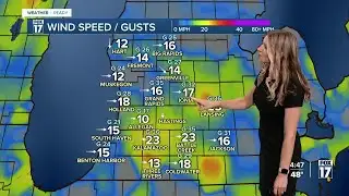 Wednesday PM Forecast: Chilly Northern Lights viewing