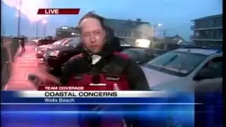 Wind makes live shot difficult for meteorologist Paul Janus