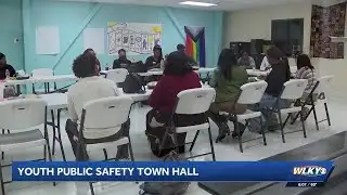 Youth leaders call for peace after another violent weekend in Louisville